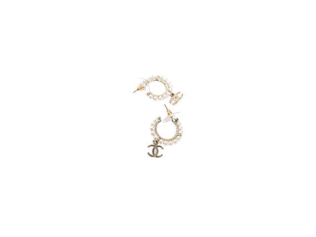 Chanel Chanel Sleeper Earrings Gold Pearl - view 2
