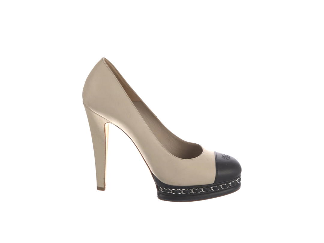 Chanel Chanel CC Logo Pumps Beige (Women's)