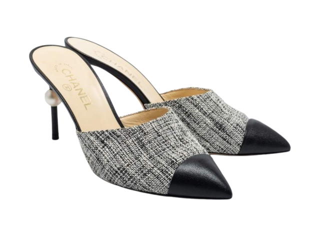 Chanel Chanel Tweed Goatskin Pearl Mules In Tweed And Leather With Pointed Cap Toe CC Pearl Black White - view 4