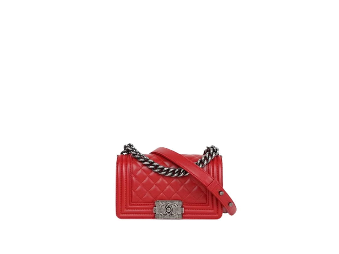 Chanel Chanel Boy 8 Red