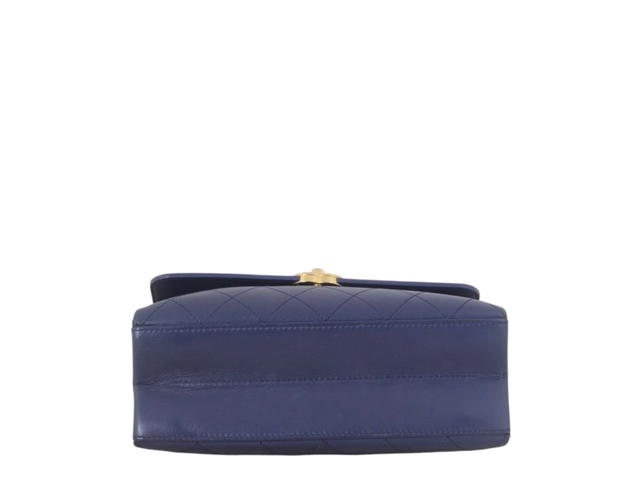 Chanel Chanel Coco Luxe Flap Bag Small Navy - view 4