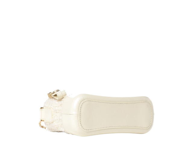 Chanel Chanel Gabrielle Small Hobo Bag Ivory - view 3
