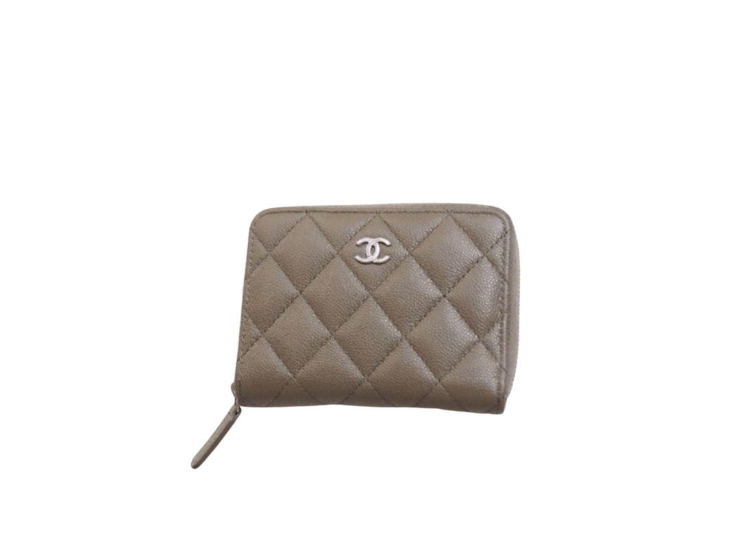 Chanel Chanel Zipped Wallet Microchip Beige