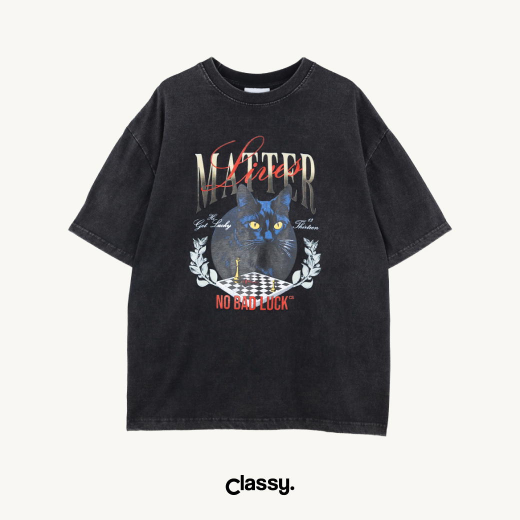 Classy Classy Oversize T-Shirt Lives Matter