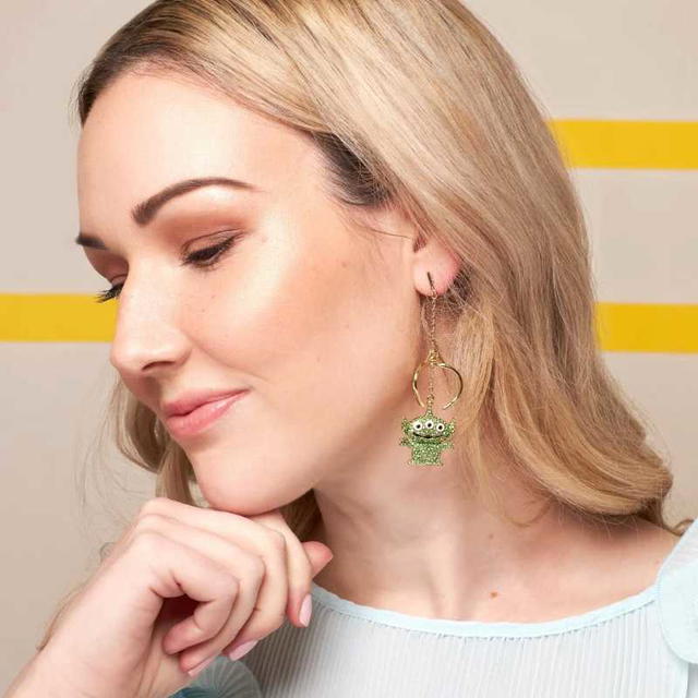 Couture Kingdom Couture Kingdom Toy Story Alien Crystal Claw Drop Earrings Gold - view 2