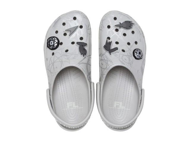Crocs Crocs Classic Clog Futura Laboratories Pearl White - view 4