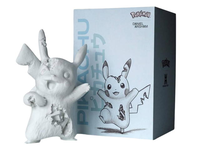 Daniel Arsham Daniel Arsham x Pokemon Crystalized Pikachu Future Relic Blue (Edition of 500) - view 3