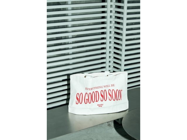 DUCKYBOY Duckyboy So Good So Soon Tote Ivory Red - view 2