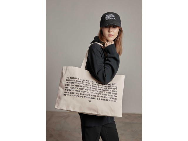 DUCKYBOY Duckyboy So There's This Boy Tote Ivory Black - view 2