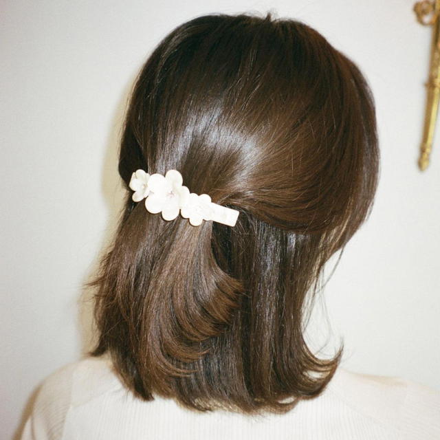 EMI JAY THAILAND EMI JAY Ponytail Barrette in Chantilly Bloom - view 3