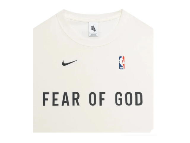 Fear of God Fear of God x Nike Warm Up T-Shirt Sail - view 3