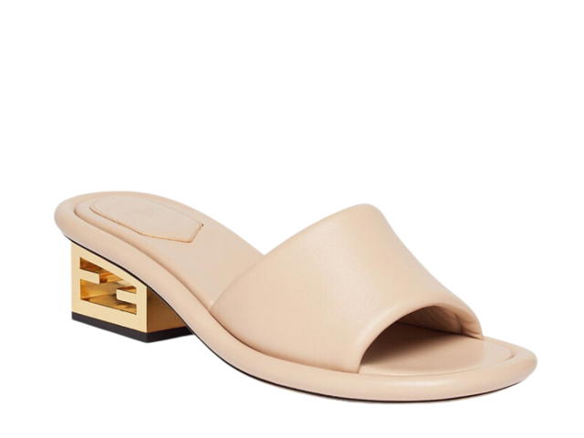 Fendi Fendi Baguette Slides In Lambleather With Gold-Finish Metal Nude Beige - view 2