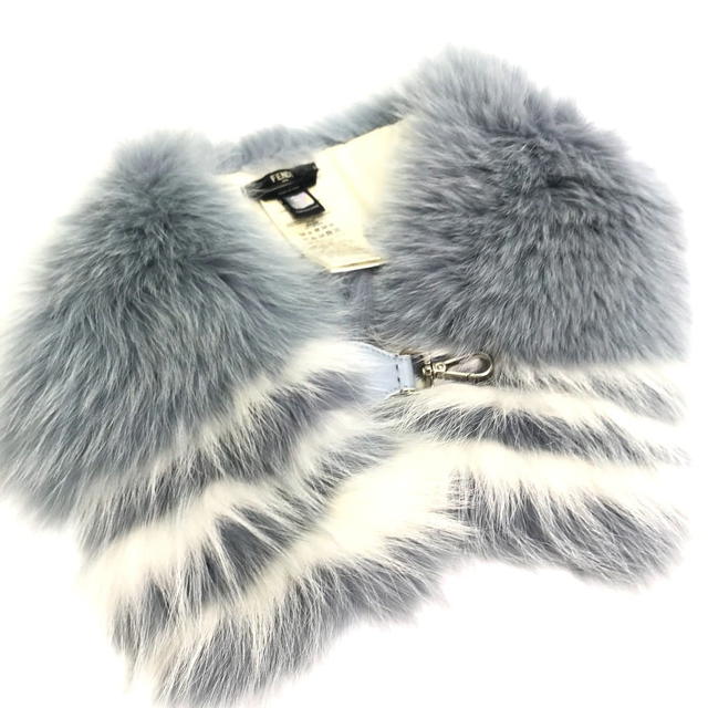 Fendi FENDI FNG426 Fur tippet with hook Snood Scarf fur blue/White - view 2