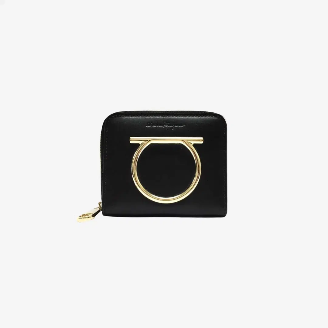 Ferragamo Ferragamo Gancini Zip Around Wallet Black