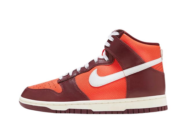 Nike Nike Dunk High Be True To Her School (Women's) - view 2
