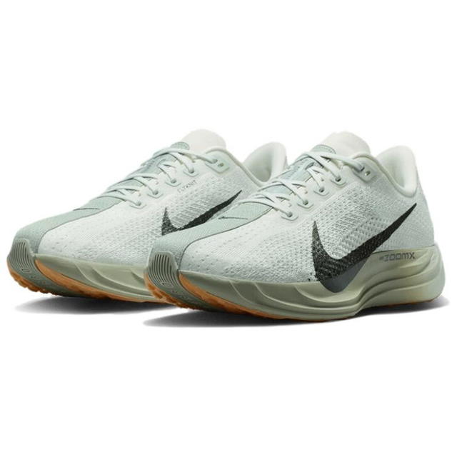 Nike Nike Pegasus Plus - Light Green - view 3