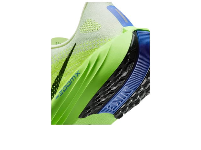 Nike Nike Pegasus Plus Volt Ice Volt Tint Lime Blast Black Spruce - view 7