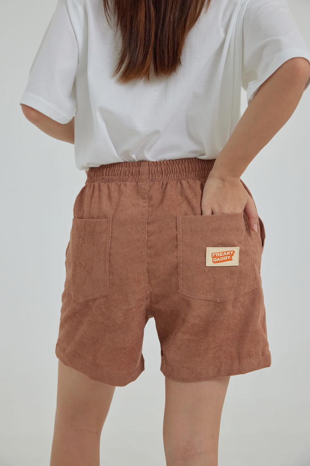 freakydaddyshop Freaky Daddy Sunny Shorts Ovaltine กางเกงขาสั้น ทรงใส่สบาย เหมาะกับทุกเพศทุกวัย - view 3