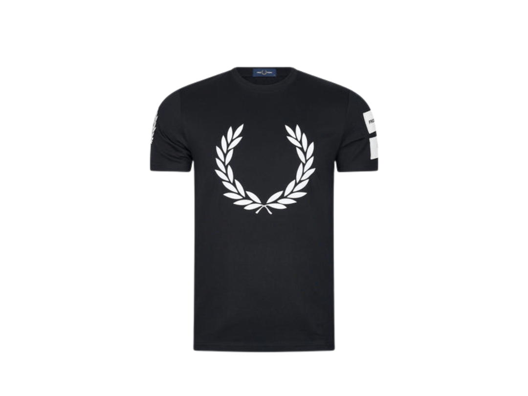 Fred Perry Fred Perry Badge Detail T-shirt Black