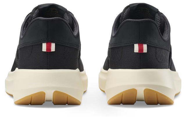 Tracksmith Tracksmith Eliot Runner Black - view 7