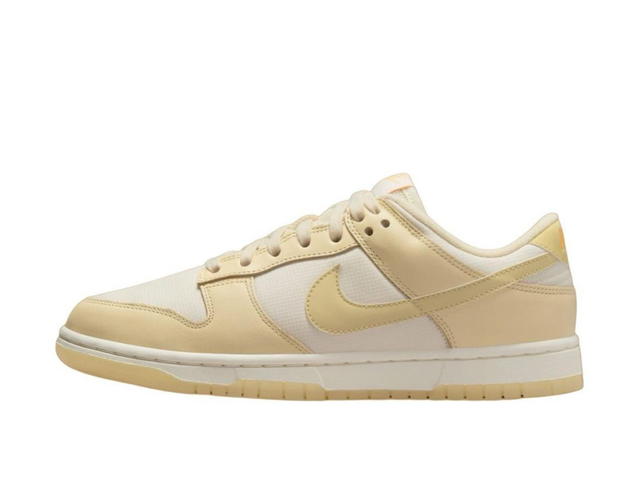 Nike Nike Dunk Low 'Team Gold' Women's - view 2