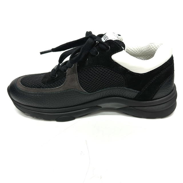 Chanel G38299 2025 Side CC Mark Low Top Calfskin Low cutsneakers - view 3