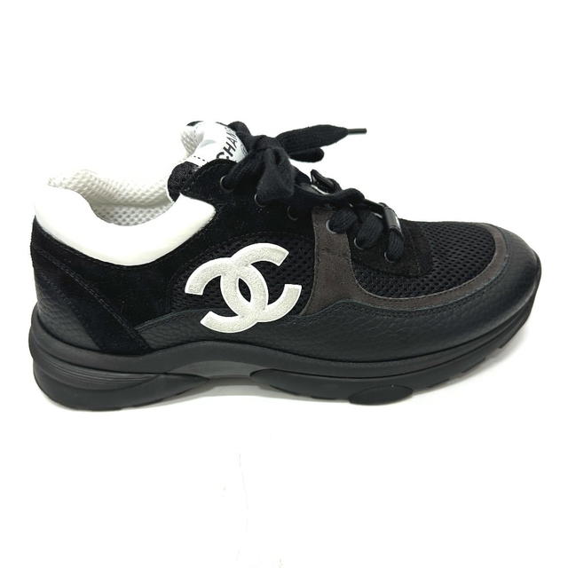 Chanel G38299 2025 Side CC Mark Low Top Calfskin Low cutsneakers - view 4