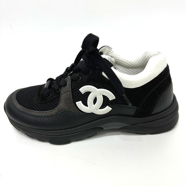 Chanel G38299 2025 Side CC Mark Low Top Calfskin Low cutsneakers - view 5