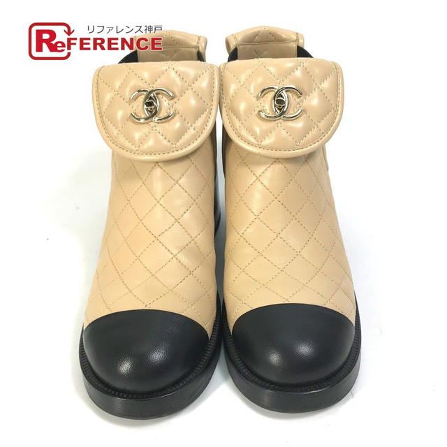 Chanel G45144 23B Bicolor Shoes Shoes Turnlock Matelasse Quilted Side Gore Bicolor short ankle bootsboots - view 1