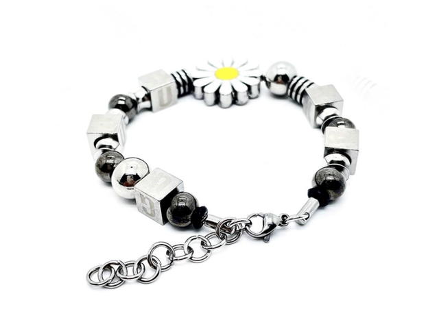 GUUKA GUUKA G-Dragon Daisy letter Small Round Bead Titanium Steel Bracelet - view 2
