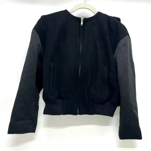 Buy G.V.G.V. outer HoodedJacket at Sasom – Authentic and Ready to Ship