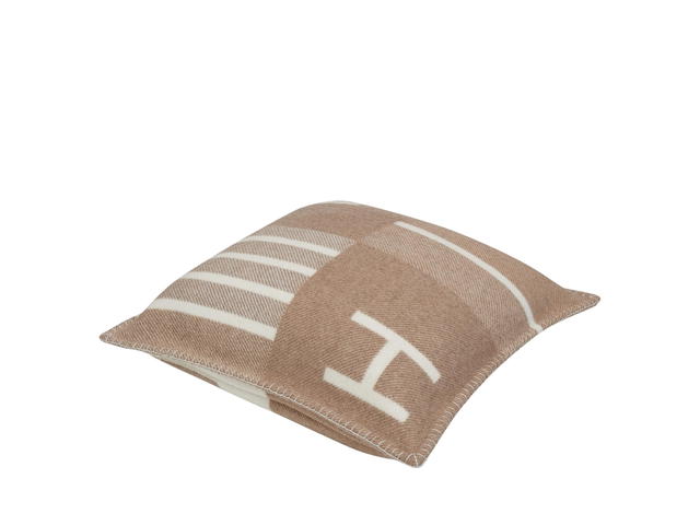 Hermes Hermes Avalon Vibration Pillow Small In Jacquard Woven Wool And Cashmere Ecru-Cream - view 3