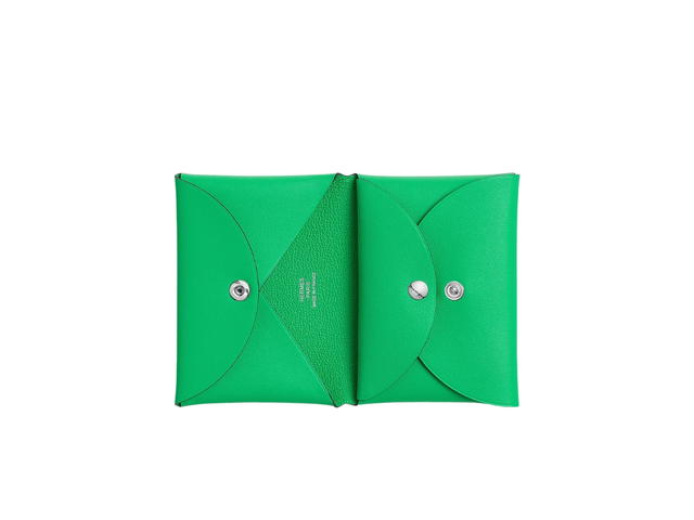Hermes Hermes Calvi Duo Compact Card Holder In Selle En Desordres Printed Swift Calfskin With Palladium-Plated Snap Closure Vert Comics - view 2