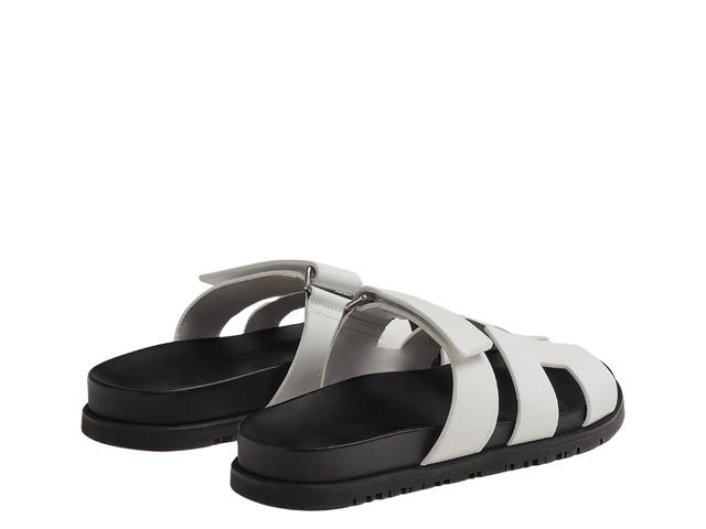 Hermes Hermes Chypre Sandal In Calfskin With Anatomical Rubber Sole And Adjustable Strap Blanc - view 3