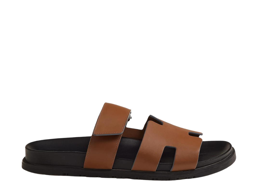 Hermes Hermes Chypre Sandal In Calfskin With Anatomical Rubber Sole Naturel