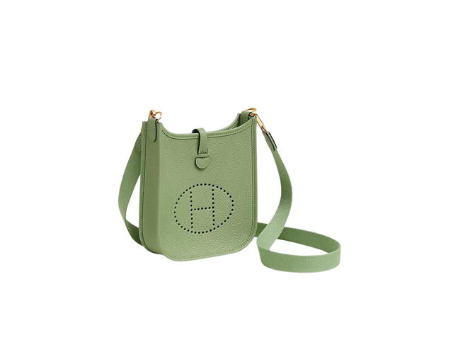 Hermes Hermes Evelyne 16 Amazone Bag In Taurillon Maurice Leather With Gold-Plated Hardware Vert Criquet - view 2
