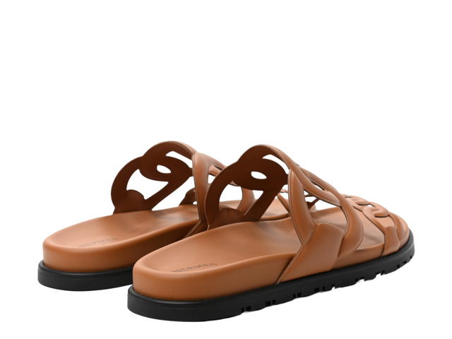 Hermes Hermes Extra Sandal In Nappa Leather Iconic Chaine d'Ancre Inspired Strap Naturel - view 2