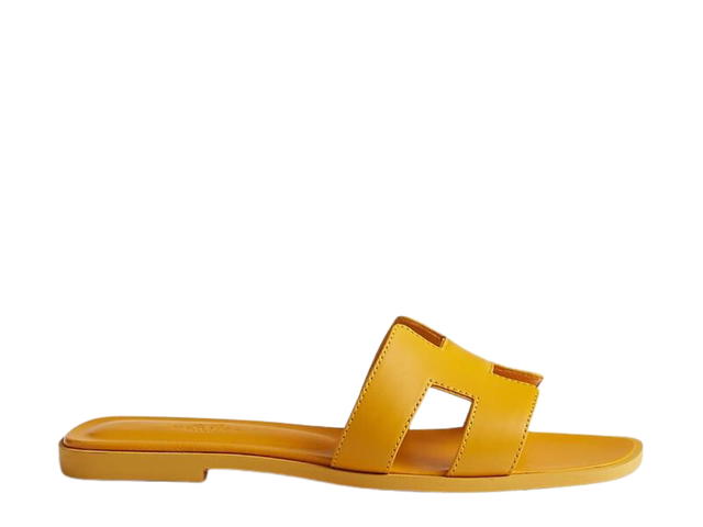 Hermes Hermes Oran Sandal In Calfskin With Iconic H Cut-Out Jaune Topaze - view 1