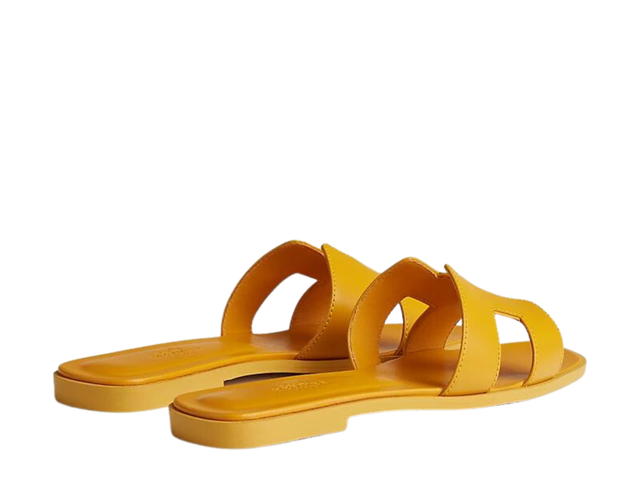 Hermes Hermes Oran Sandal In Calfskin With Iconic H Cut-Out Jaune Topaze - view 3