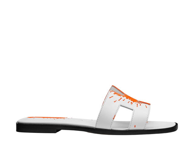 Hermes Hermes Oran Sandal In Calfskin With Peinture Fraiche Print And Iconic H Cut-Out Blanc-Orange - view 1