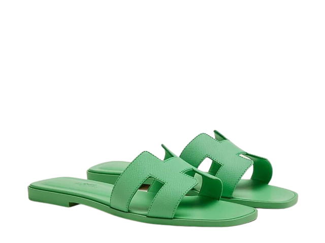 Hermes Hermes Oran Sandal In Epsom Calfskin With Iconic H Cut-Out Vert Pomme - view 2