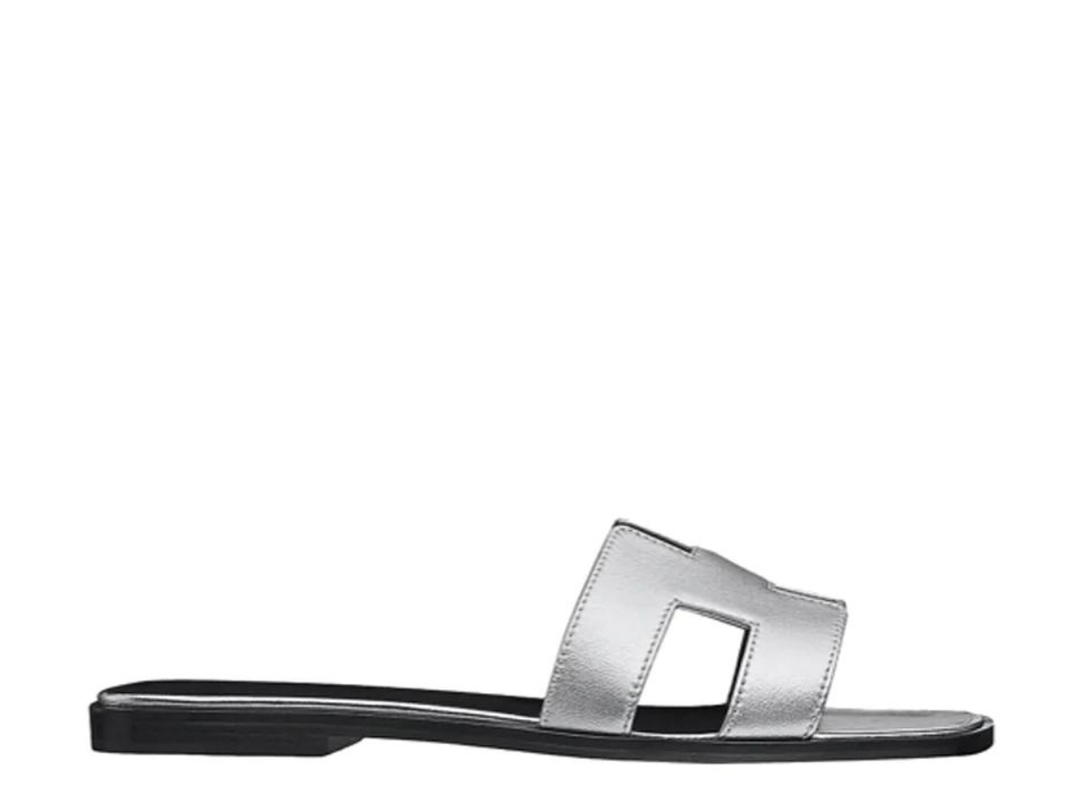 Hermes Hermes Oran Sandal In Nappa Leather With Metallic Finish And Iconic H Cut-Out Gris-Argente Vieilli