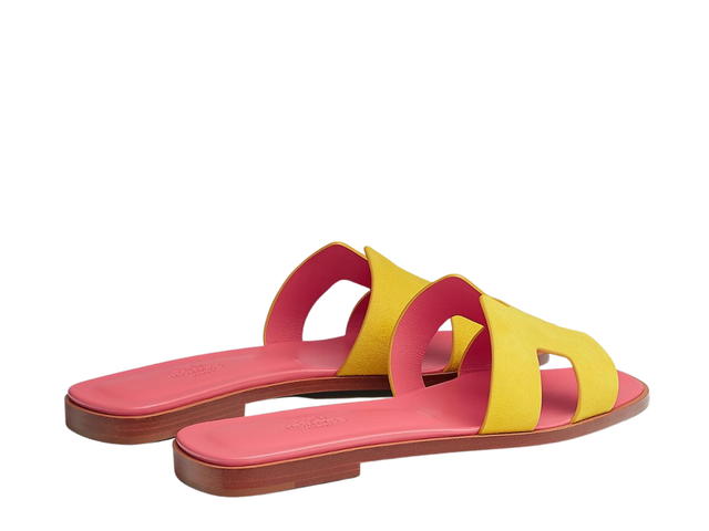 Hermes Hermes Oran Sandal In Suede Goatskin With Straight Cut Edges And Iconic H Cut-Out Jaune Sable - view 3