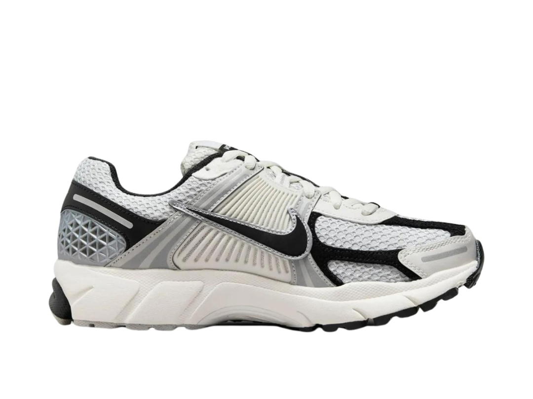 Nike Nike Zoom Vomero5 Photon Dust Black (Women's)