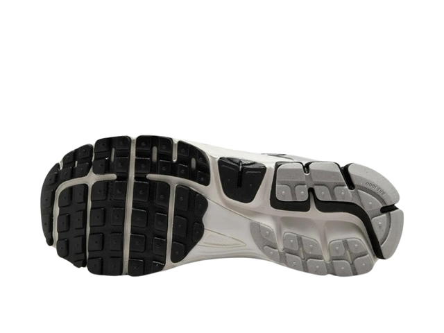Nike Nike Zoom Vomero5 Photon Dust Black (Women's) - view 5