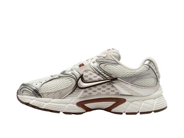 Nike Nike V5 RNR Sail Fauna Brown Phantom Light Orewood Brown (Women's) - view 2