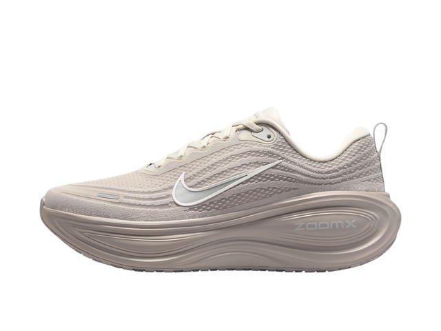Nike Nike Vomero Plus Light Bone Light Iron Ore Metallic Silver Phantom - view 2