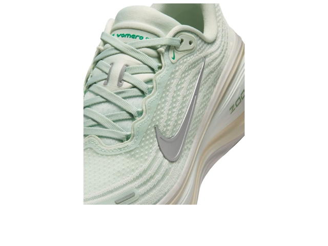 Nike Nike Vomero Plus Light Silver Barely Green Sea Glass (Women's) - view 6
