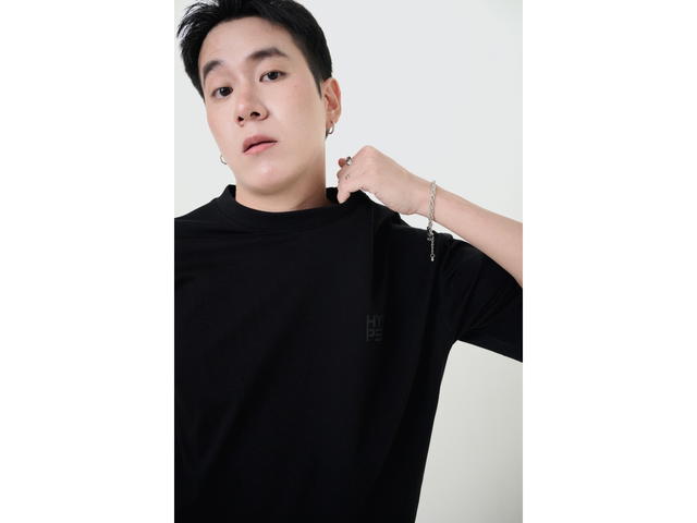 Hype It Hype It Oversized Tee with Embossed Logo Black - view 2