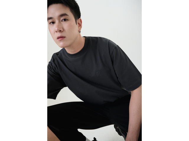 Hype It Hype It Oversized Tee with Embossed Logo Dark Grey - view 4